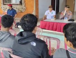 Program Polsek Seltim Mesari (Melayani, Sambang & Patroli) dalam Giat Minggu Kasih di Balai Banjar Bantas Tengah Kelod Seltim Tabanan