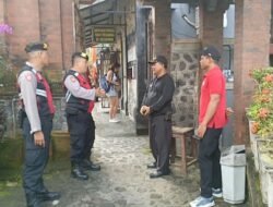 Patroli Dialogis Sat Samapta Polres Karangasem Dialogis di Obyek Wisata Taman Tirta Gangga