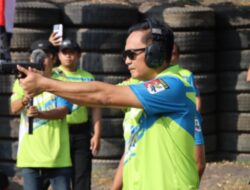 Meriahkan Peringatan HUT Bhayangkara Ke-78 Tahun 2024, Polres Buleleng Menggelar Kejuaraan Menembak