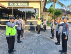 Serah Terima Tugas Jaga Lama dan Jaga Baru Anggota Polsek Rendang
