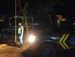 Antisipasi Gangguan Kamtibmas Satuan Polairud Polres Karangasem Blue Light Patrol