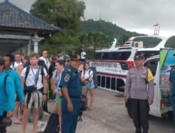 Polsek Padangbai Bersinergi Lakukan Pengawasan dan Pengamanan Wisatawan di Dermaga Fast Boat