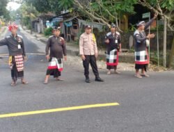 Sinergritas Bhabinkamtibmas Beserta Pecalang Desa Amankan Kegiatan Nyepi Desa Adat Kesimpar