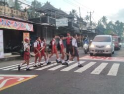 Berikan Pelayanan Prima Personil Polsek Abang Laksanakan Giat Gatur Lalin