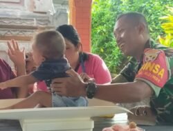 Peduli Kesehatan Balita, Babinsa Mendoyo Berikan Pendampingan Layanan Posyandu