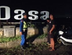 Blue Light Patrol Satuan Polairud Himbau Para Pemuda di Obyek Wisata Candidasa