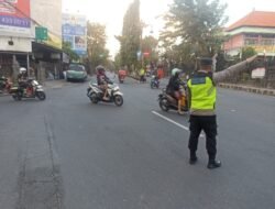 Personil Sat Binmas Laksanakan Gatur Pagi di Jln Sudirman