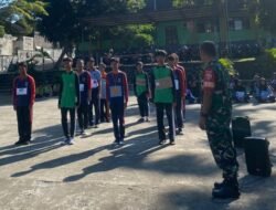 Tanamkan Sikap Dan Karakter Disiplin, Babinsa Desa Yeh Sumbul Berikan Materi LKBB Untuk MPLS Sekolah MAN 2 Jembrana