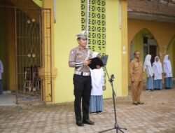 Kanit Regindent Sat Lantas Jadi Pembina Upacara di SMA 7 dalam Rangka Penyuluhan Kamseltibcar Lantas