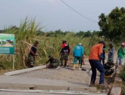 Satgas TMMD 121 Mojokerto, Mulai Garap Rabat Beton Jalan Lingkungan Dusun Bandung Wetan