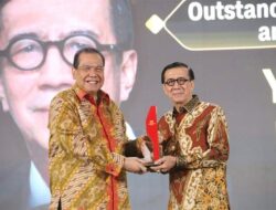 Menkumham Yasonna H. Laoly Raih Penghargaan Bergengsi CNN Indonesia Awards 2024: Dedikasi Luar Biasa untuk Penegakan Hukum dan Anti Korupsi