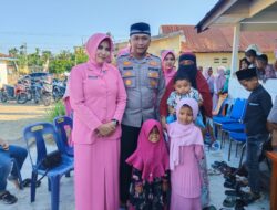 Polri Peduli, Polsek Julok Berikan Santunan dan Sembako Kepada Anak Yatim