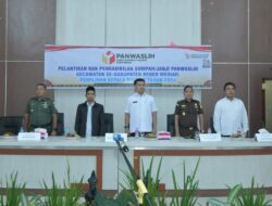 Hadiri pelantikan Panwaslihcam, Asisten 1 Minta Junjung Tinggi Netralitas Dalam Pemilu Serentak.