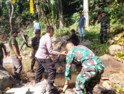 Kipam II Pos Fohululik dan Pos Dafala SATGAS YONIF 741 / GN, Tingkatkan Kecintaan Tanah Air Generasi Muda Melalui Gotong Royong Bersama Masyarakat