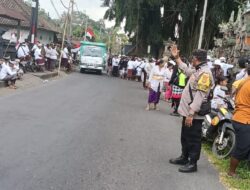 Rangkaian Kegiatan Upacara Pengabenan Masal, Desa Adat Lebu Bhabinkamtibmas Lakukan Pengamanan