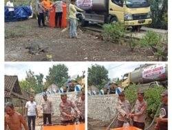 Polisi Droping Air Bersih Untuk Warga Pulung Ponorogo