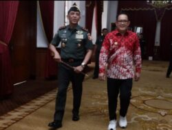 Tiba Di Gedung Negara Grahadi, Kedatangan Mayjen TNI Rudy Disambut Pj Gubernur Jawa Timur Adhy Karyono