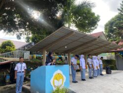 Pelaksanaan Upacara Bendera memperingati Hari Pendidikan Daerah (Hardikda) ke 65 Tahun