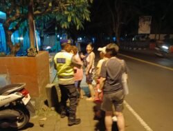 Sat Polairud Blue Light Patrol, Himbau Wisatawan Asing di Obyek Wisata Candidasa