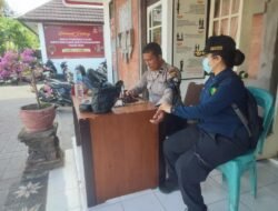 Jaga Kesehatan Personil, Sidokkes Polres Karangasem Laksanakan Pemeriksaan Kesehatan Personil di Kantor KPU