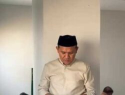 Dek Fad Ikut Melayat dan Hantar Jenazah Tu sop di Jakarta 