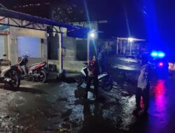 Cegah Gangguan Kamtibmas Polsek Selat, Laksanakan Blue Light Patroli Guna Terciptanya Situasi Aman & Kondusif