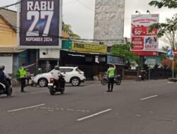 Personil Sat Binmas Laksanakan Gatur Pagi, di Jln Sudirman Karangasem