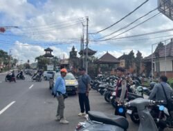 Sambangi Juru Parkir Seputaran Pasar Kidul Bangli, Pawas Berikan Himbauan Kamtibmas