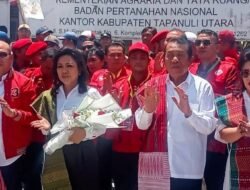 Satika Simamora SE MM – Sarlandy Hutabarat SH,adalah pasangan calon yg sudah teruji untuk memimpin Kabupaten Tapanuli Utara .