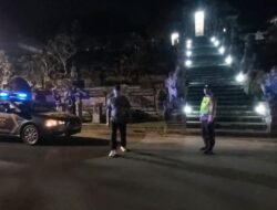 Jaga Situasi Tetap Kondusif, Polsek Bangli Intensifkan Kegiatan Blue Light Patrol