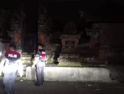 Menjaga Situasi Tetap Kondusi Pada Malam Hari, Sat Samapta Polres Bangli Sambangi Tempat Suci Pura Penataran Er Malet, Bangli 