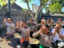 Tingkatkan Ketaqwaan, Personil Polsek Bangli  Laksanakan Persembahyangan Bersama