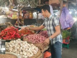 Sat Intelkam Polres Karangasem,  Monitoring Harga Sembako di Pasar Timur Amlapura