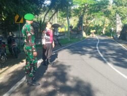 Personil Sat Samapta Polres Bangli Atensi, Pengamanan Jalur Kunjungan RI III Melintas Wilayah Bangli