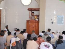 Wakapolres Karangasem Gelar Safari Jum’at, Ajak Warga Jaga Kamtibmas Jelang Pilkada 2024