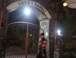 Satuan Samapta Polres Bangli, Laksanakan Patroli Pada Malam Hari di SMKN 1 Bangli, Kec. Bangli Untuk Antisipasi Gangguan Kamtibmas