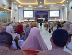Seminar Pendidik Kreatif, Inovatif dan Inspiratif membangun budaya literasi dikalangan Guru SD