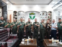 Pangdam Iskandar Muda Terima Kunjungan Silaturahmi dari Orjen TNI Bahas Sinergi Hukum Militer.