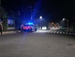 Sat Samapta Laksanakan Gatur dan Pergelaran Blue Light Randis R4 di Pusat Keramaian Malam Di Kota Bangli Demi Kenyamanan Dan Kelancaran Arus Lalu lintas Pada Malam Hari