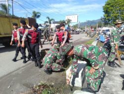 Kodim 0106/Aceh Tengah Gelar Karya Bakti Pembersihan Pasar Dan Parit