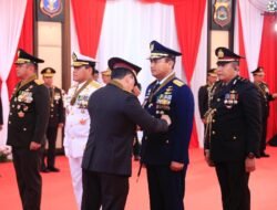 Pemberian Tanda Kehormatan Bintang Bhayangkara Utama (BBU) Wujud Komitmen Kokohnya Sinergisitas TNI-Polri Selama Ini