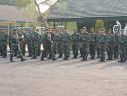 Kepala Staf Korem 084/Bhaskara Jaya, Memimpin Upacara Peringatan HUT ke-79 TNI Tahun 2024