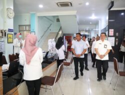 Kunjungi RSUD Notopuro, Pjs. Bupati Sidoarjo Pastikan Kualitas Pelayanan dan Fasilitas Optimal