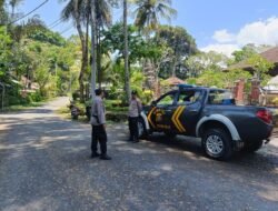 Patroli Rutin Polsek Selat, Ciptakan Kondisi Aman di Wilayah Hukumnya