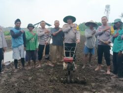 Kapolsek Neglasari Bersama Masyarakat Melaksanakan Program Ketahanan Pangan