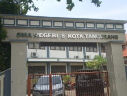 Meski Dilarang, SMAN 8 Kota Tangerang Nekat Jual Seragam Sekolah