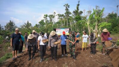 Dukung Ketahanan Pangan, Polsek Karangasem Lounching Gugus Tugas Polri di Banjar Gerobog Seraya