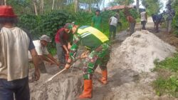 Bentuk Kepedulian Babinsa Dalam Mendukung Terciptanya Lingkungan Sehat.