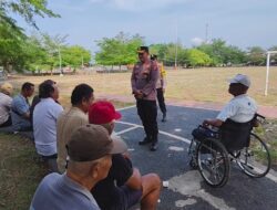Melalui Program Jum’at  Curhat Wujudkan Program MULIA, Kapolsek Gilimanuk Jalin Komunikasi dengan Warga Masyarakat di Lingkungan Asih Timur 