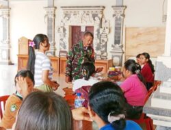 Babinsa Desa Mendoyo Dauh Tukad Koramil 1617-02/Mendoyo Serda Suwardi, Berikan Pendampingan Pelaksanaan Posyandu Remaja